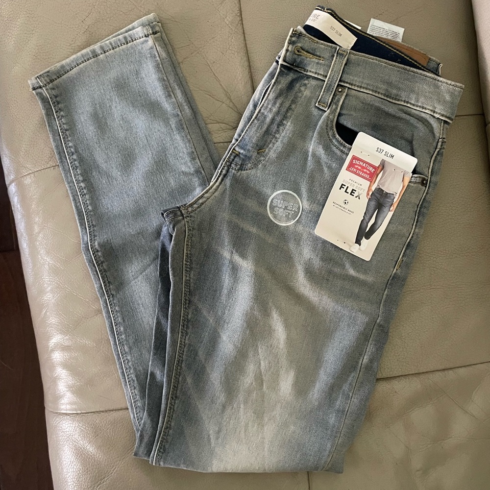 Levi jeans